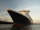 Queen Mary II - 7304099_G;  Another habor trip;  Hamburg Germany; Profile: Rowald; 