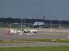 MV252102; 100 Jahre Flughafen Hamburg...; Flughafen Fuhlsbüttel, Hamb...; Profil: Rowald;