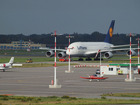 MV252107; 100 Jahre Flughafen Hamburg...; Flughafen Fuhlsbüttel, Hamb...; Profil: Rowald;